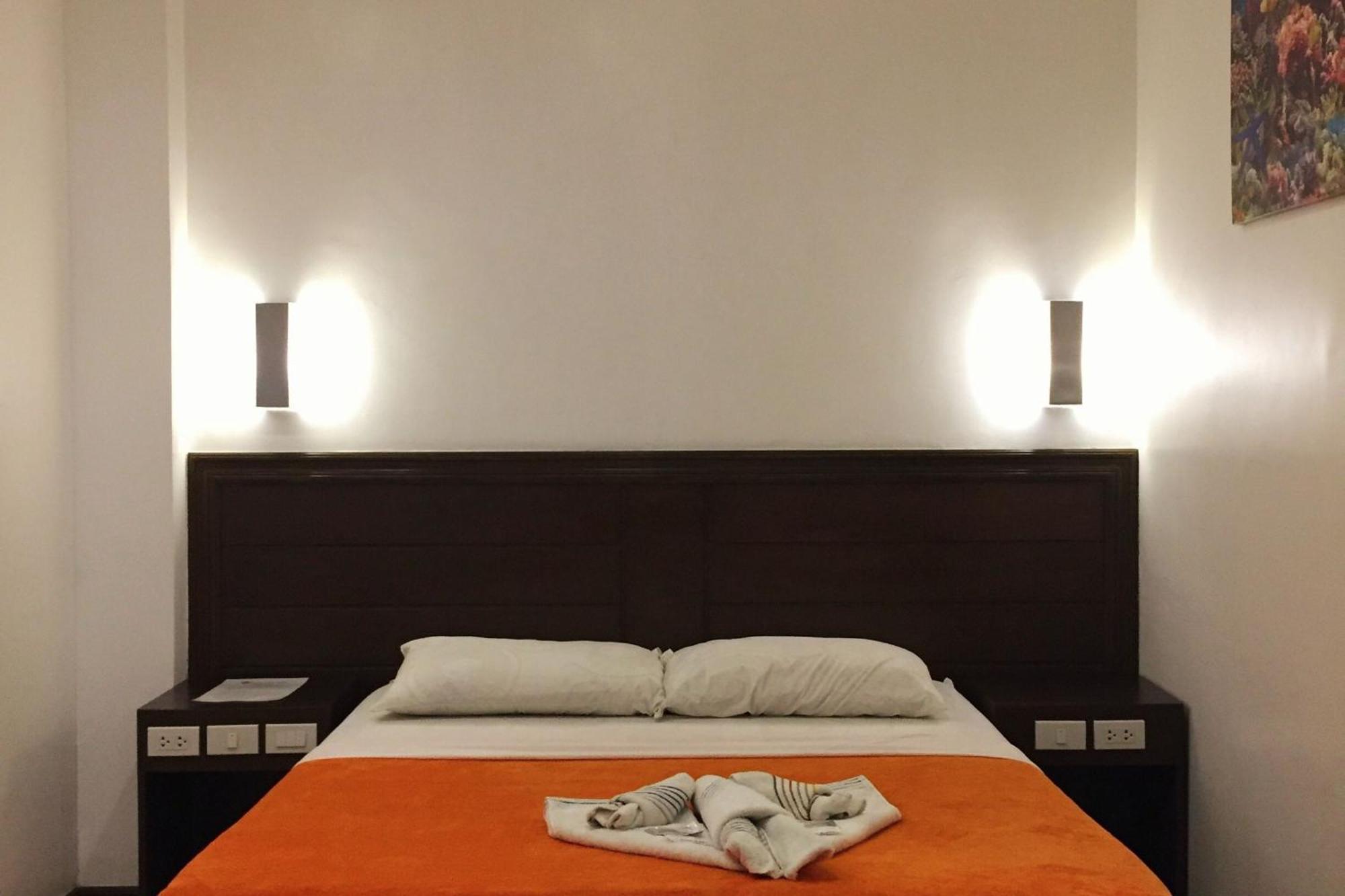 Pearli View Hotel Iloilo Powered By Cocotel Camera foto